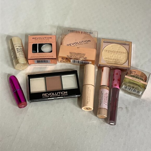 Makeup Revolution 10 Pieces Set Primer Foundation Contour Lipstick Brow Kit - Picture 1 of 3